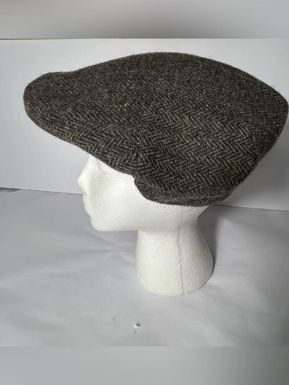 Shandon Donegal Tweed Hat Newsboy Cap Ireland Mens Wool Gray Herringbone 7 3/8